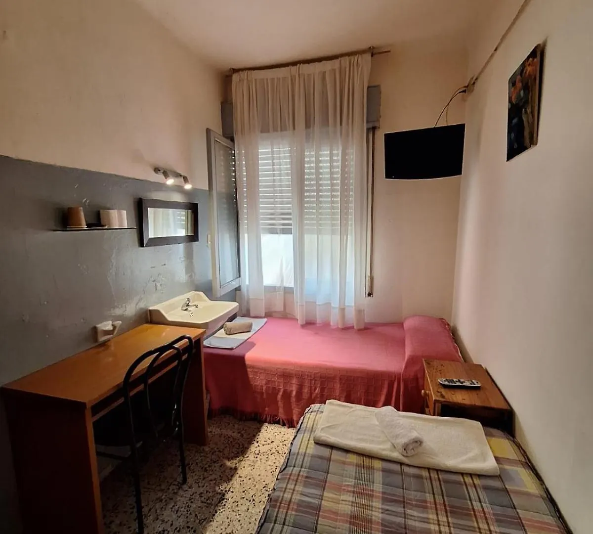 Pension Suiza Reus
